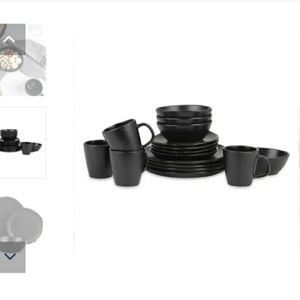 Stone + lain 16 piece stoneware dinnerware set